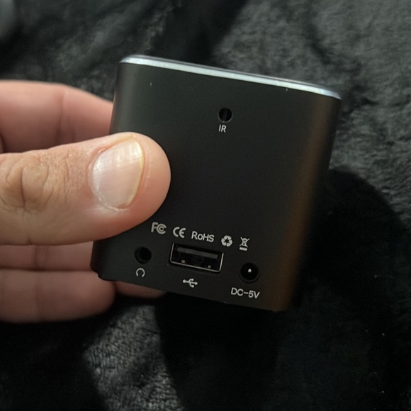 Mini dlp projector - Picture 3 of 3